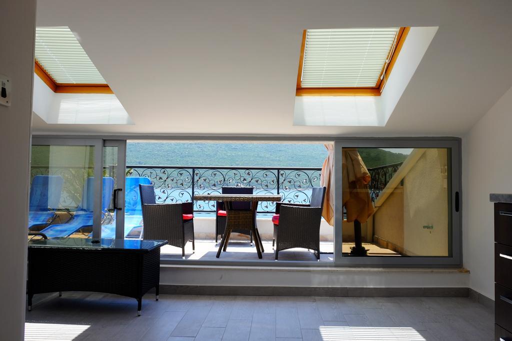 Apartment Sm Herceg Novi Exterior photo